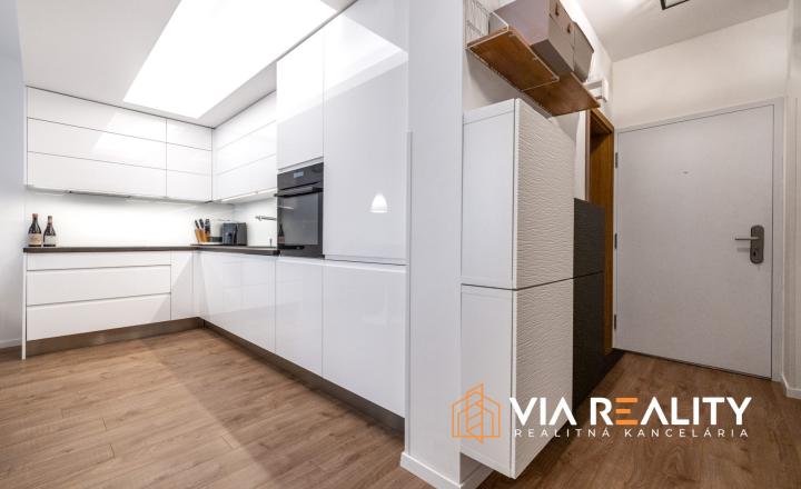 2-izbový byt s loggiou, parking, predaj, Ulica Hany Ponickej, Bratislava - Bory - fotografia 11